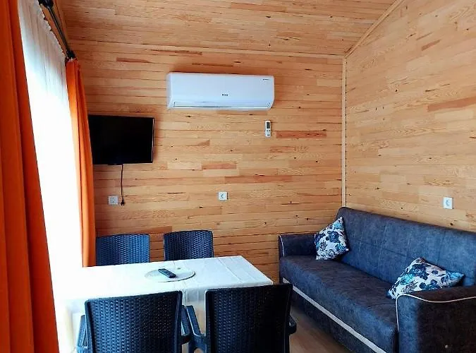 Chirali Eco 빌라 케메르